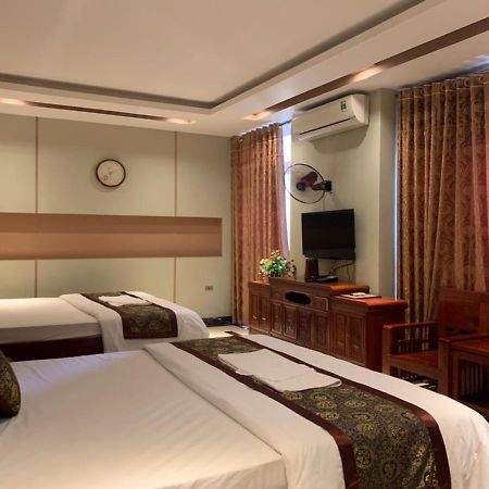 Khách Sạn Hoàng Gia 2 Lào Cai Lao Cai Exterior foto