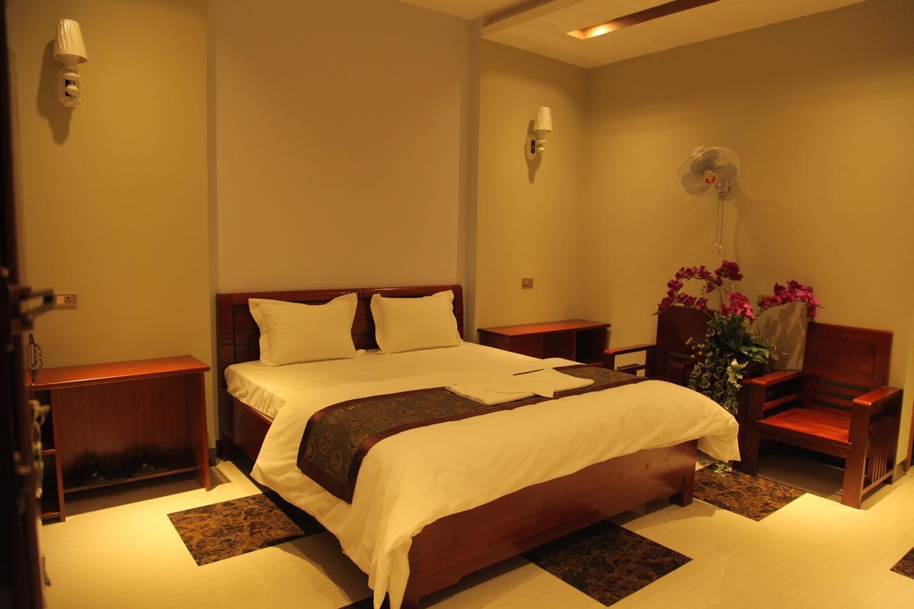 Khách Sạn Hoàng Gia 2 Lào Cai Lao Cai Exterior foto